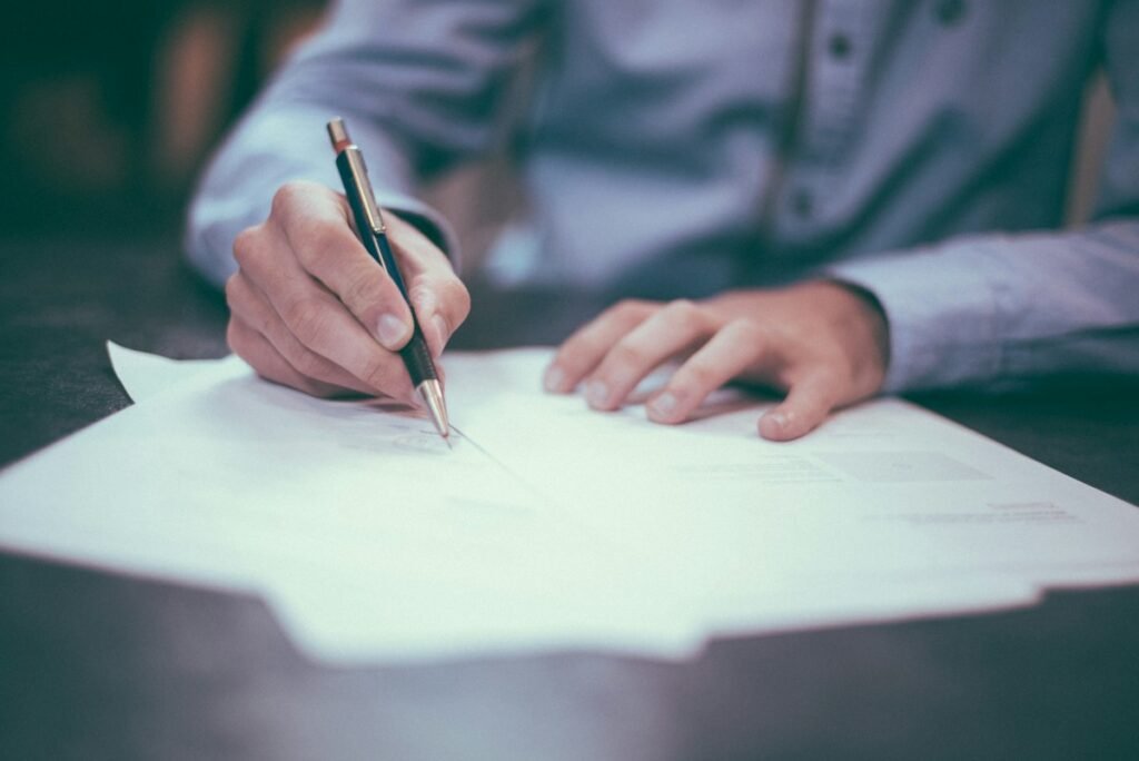 SR-22 Insurance Explained: Cost, Requirements and How Long You Need It — illustrated guide cover