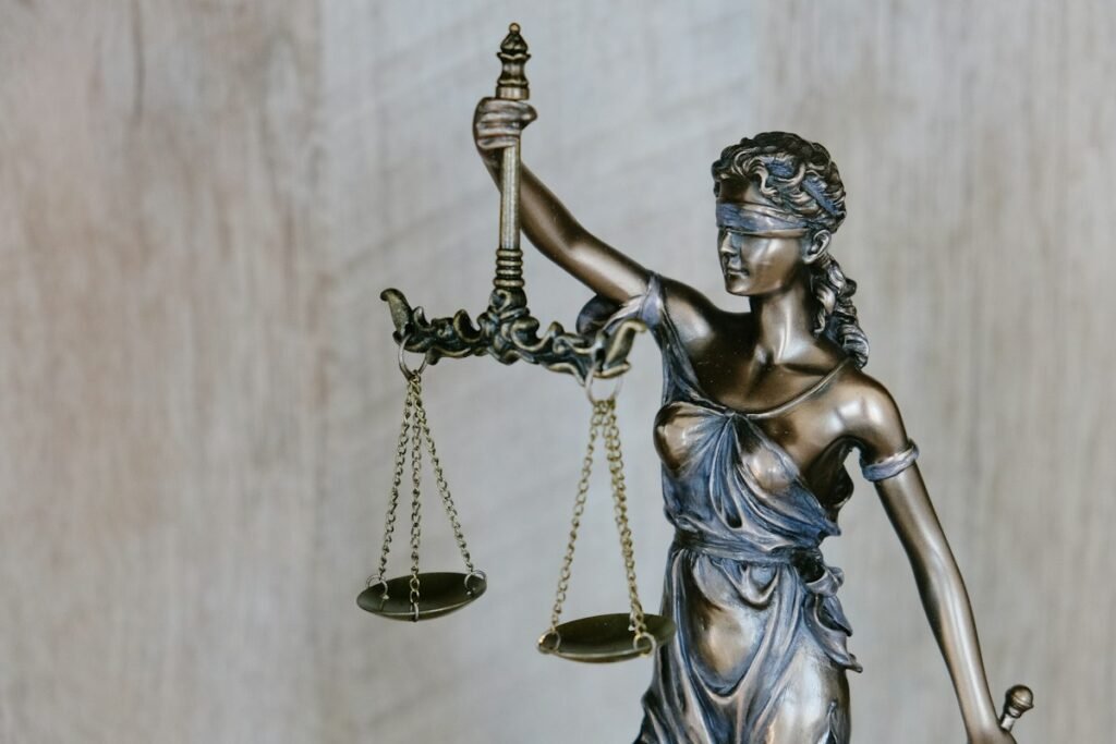 Personal Injury Lawyer Fees: How Contingency Works and What You Actually Pay — illustrated guide cover